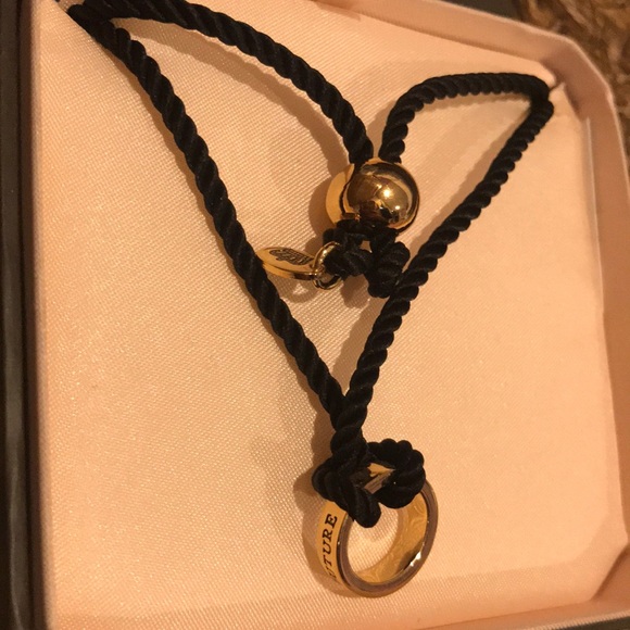 JUICY COUTURE “n-cord charm catcher” - Picture 1 of 6